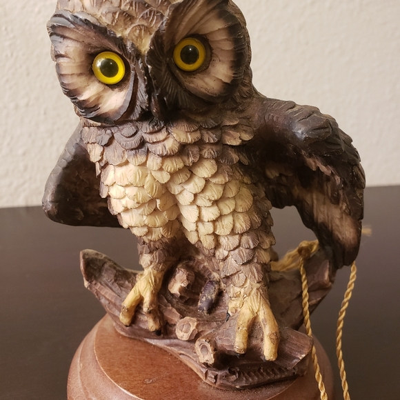 Vintage Capodimonte Santini Owl Figurine With Cert - Picture 6 of 6